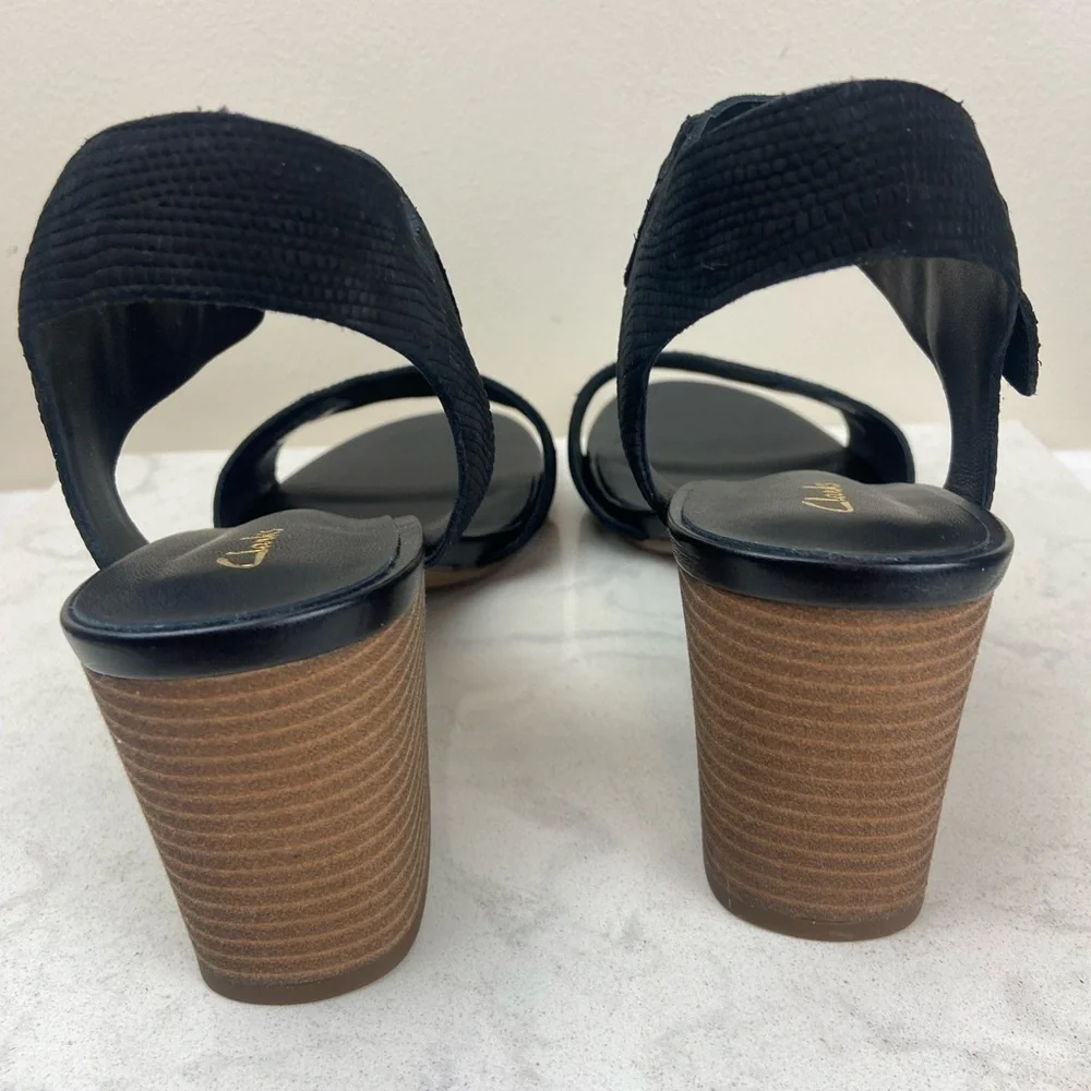 NWT Clarks Women's Karseahi Seam Heeled Sandal
